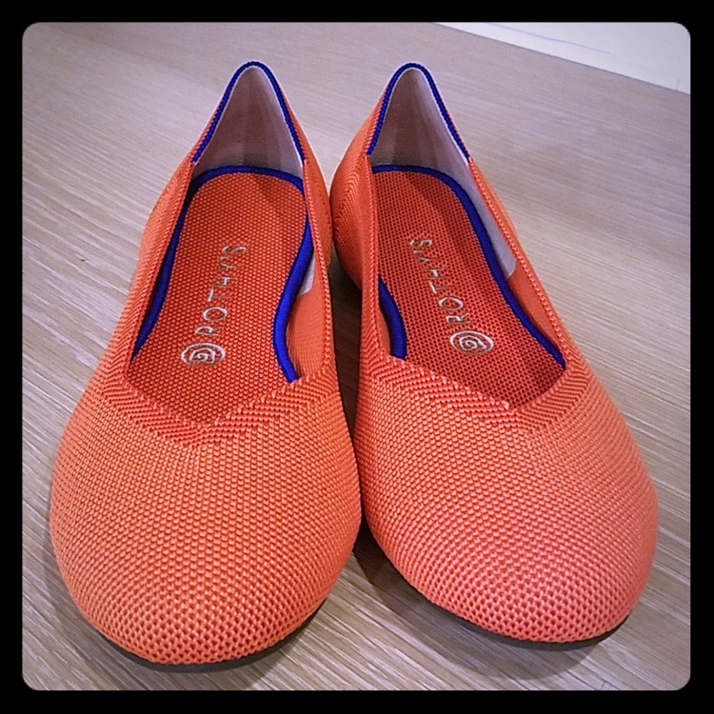 Rounded toe rothys, persimmon